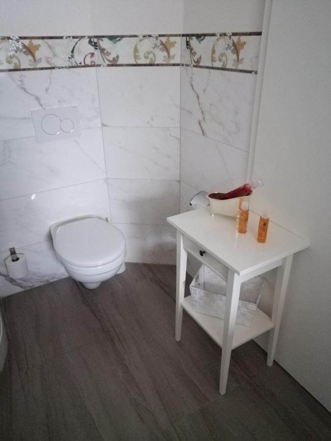 Alter Landkrug Hotell Nortorf Exteriör bild
