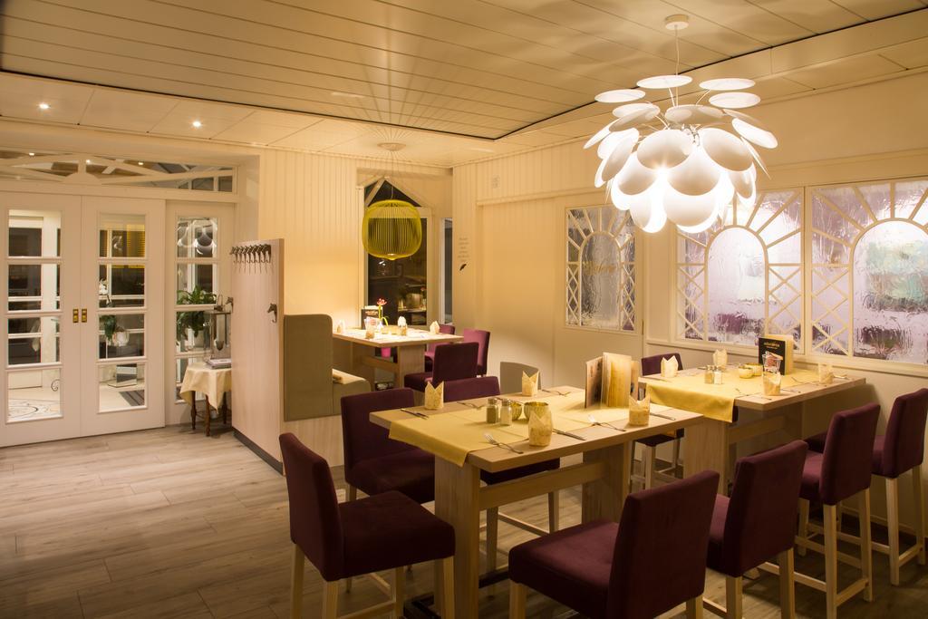 Alter Landkrug Hotell Nortorf Exteriör bild
